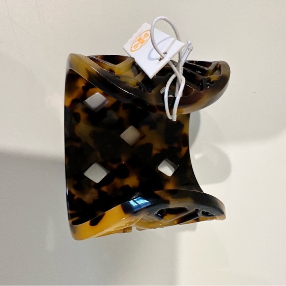 Tory Burch cuff bracelet NWT - Picture 4 of 4